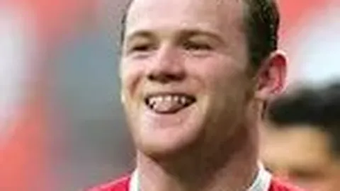 《凯塞多倾力执行罗塞尼尔战术：中场控球，他正逐步成为核心枢纽》